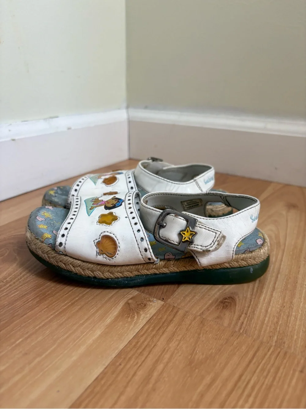 Vintage 2004 Y2K Dora The Exporer Girls Sandals Shoes Toddler 10